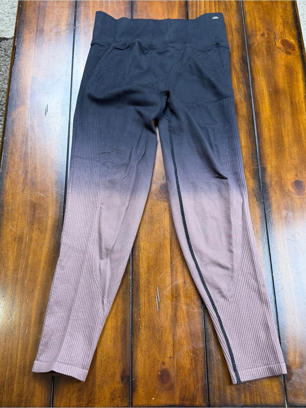 PINK Victoria's Secret Ombre Ribbed Leggings in Black and Brown